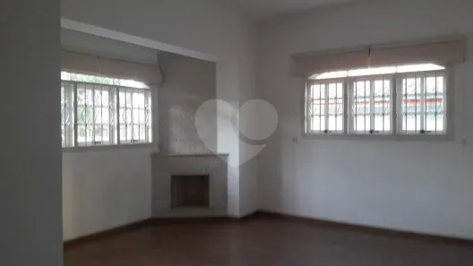 Casa com 3 Quartos para alugar, 307m² no Vila Albertina, São Paulo