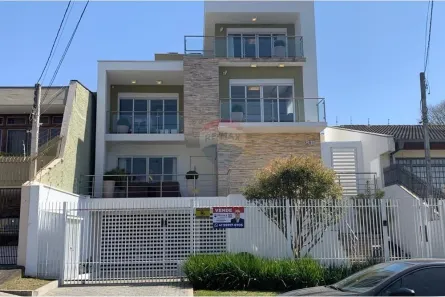Casa com 3 Quartos à venda, 440m² no Bom Retiro, Curitiba