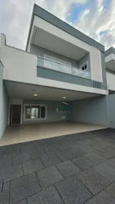 Sobrado com 3 Quartos à venda, 243m² no Recanto Tropical, Cascavel