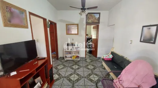 Casa com 4 Quartos à venda, 193m² no Marta Helena, Uberlândia