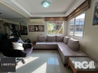 Casa de Condomínio com 3 Quartos à venda, 110m² no Mário Quintana, Porto Alegre