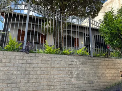 Casa com 3 Quartos para alugar, 196m² no Parque Olímpico, São Lourenço