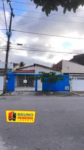 Casa com 3 Quartos à venda, 415m² no Parque Araxá, Fortaleza