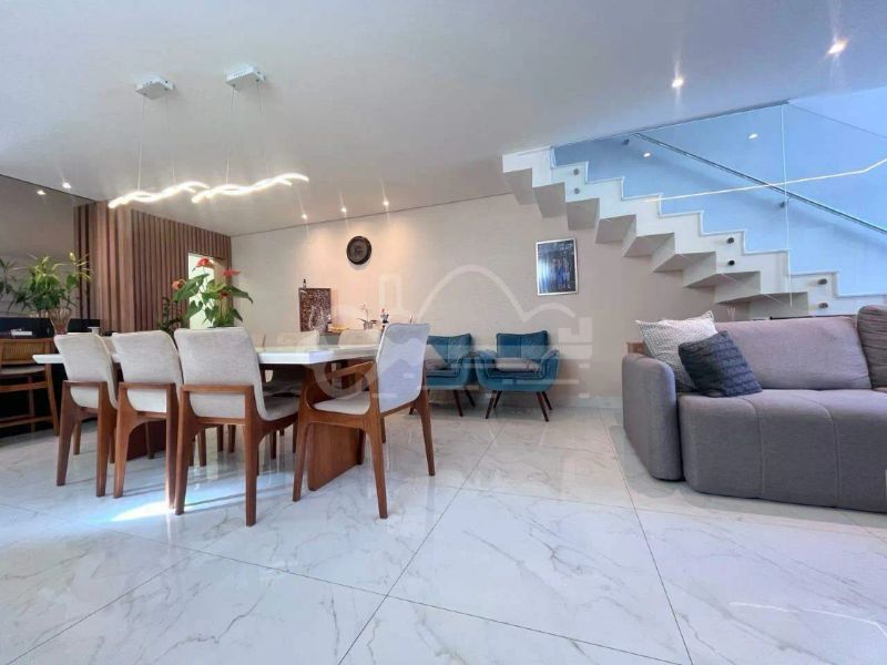 Casa com 3 quartos — Santa Rosa, Belo Horizonte