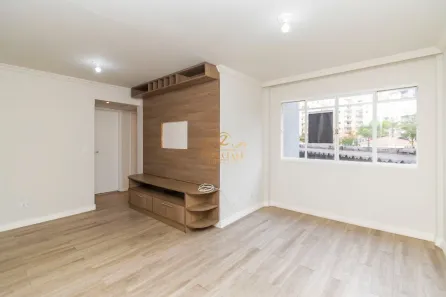 Apartamento com 3 Quartos para alugar, 60m² no Pinheirinho, Curitiba