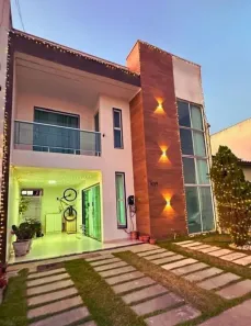 Sobrado com 4 Quartos à venda, 168m² no Serrotão, Campina Grande