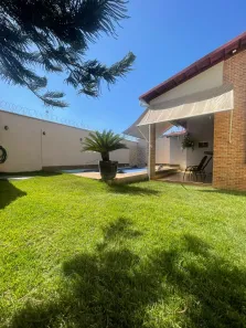Casa com 3 Quartos à venda, 165m² no Jardim Real, Goiânia