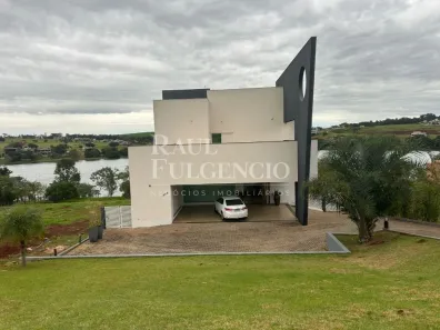 Sobrado com 4 Quartos para alugar, 400m² no Ecovilas, Sertanópolis