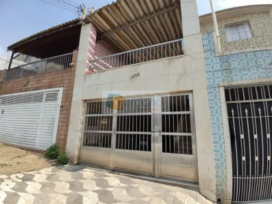 Sobrado com 3 Quartos à venda, 250m² no Vila Bertioga, São Paulo