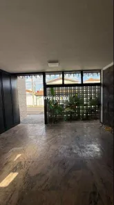 Prédio Comercial com 12 Quartos à venda, 298m² no Estação, Franca