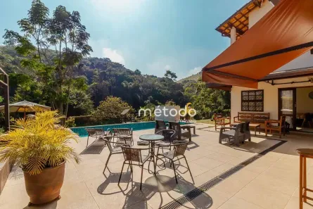 Fazenda/Sítio com 5 Quartos à venda, 250m² no Nogueira, Guararema