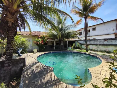 Casa com 4 Quartos à venda, 228m² no Outeiro, Araruama