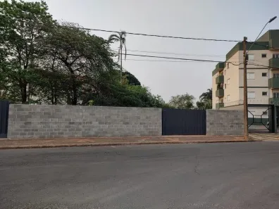 Lote/Terreno para alugar, 587m² no Jardim São Roque, Americana