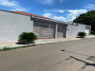 Casa com 4 Quartos à venda, 320m² no Jardim San Diego, Londrina