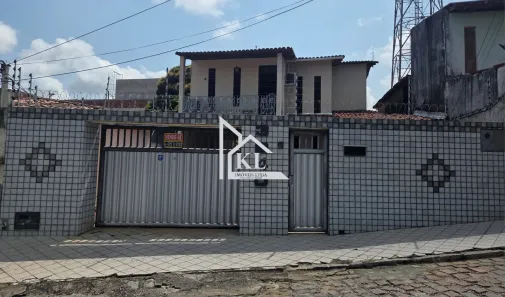 Casa com 4 Quartos à venda, 400m² no Capim Macio, Natal