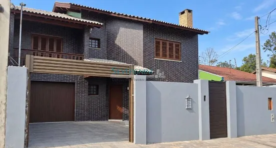 Sobrado com 3 Quartos à venda, 290m² no Jardim do Bosque, Cachoeirinha