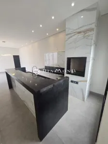 Casa com 3 Quartos à venda, 135m² no Jardim Holanda, Uberlândia