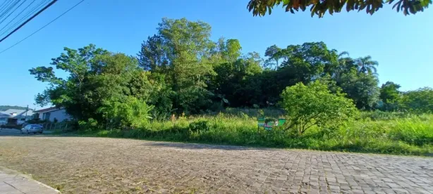 Lote/Terreno à venda, 858m² no Carneiros, Lajeado