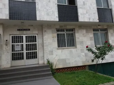 Apartamento com 3 Quartos para alugar, 70m² no Santa Helena, Juiz de Fora