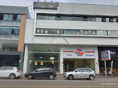 Sala Comercial para alugar, 226m² no Centro, Jaraguá do Sul