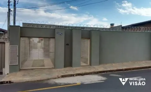 Casa com 3 Quartos à venda, 209m² no Conjunto Frei Eugênio, Uberaba
