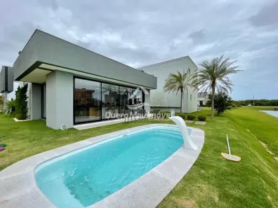 Casa com 3 Quartos à venda, 220m² no Centenário, Torres