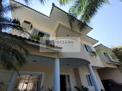 Casa de Condomínio com 4 Quartos à venda, 220m² no Vargem Pequena, Rio de Janeiro