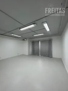 Sala Comercial para alugar, 49m² no Alphaville Empresarial, Barueri