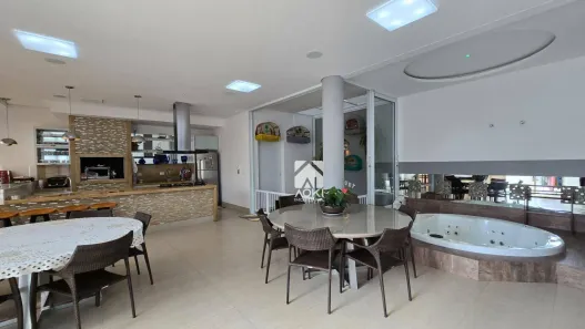 Sobrado com 4 Quartos à venda, 395m² no Parque Residencial Nardini, Americana