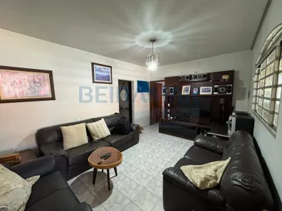 Casa com 3 Quartos à venda, 180m² no Ceilândia Sul, Brasília