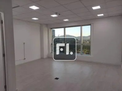 Sala Comercial à venda, 32m² no Green Valley Alphaville, Barueri