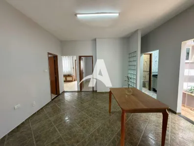 Apartamento com 3 Quartos para alugar, 160m² no Segismundo Pereira, Uberlândia
