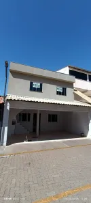 Casa de Condomínio com 2 Quartos para alugar, 200m² no Samambaia Sul, Brasília