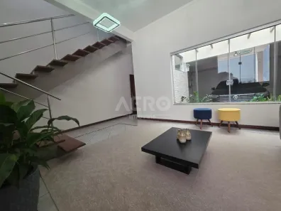 Casa com 3 Quartos à venda, 226m² no Parque União, Bauru