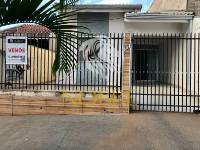 Casa com 3 Quartos à venda, 140m² no Zona 03, Maringá