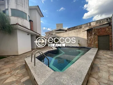 Casa com 4 Quartos à venda, 435m² no Morada da Colina, Uberlândia