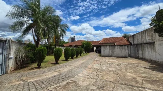 Imóvel Comercial com 6 Quartos para alugar, 383m² no Itanhangá Park, Campo Grande