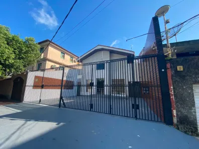 com 15 Quartos para alugar, 600m² no Fátima, Belém