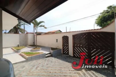 Sobrado com 5 Quartos à venda, 230m² no Centro, Peruíbe