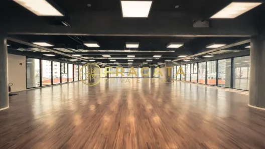 Sala Comercial para alugar, 779m² no Pinheiros, São Paulo