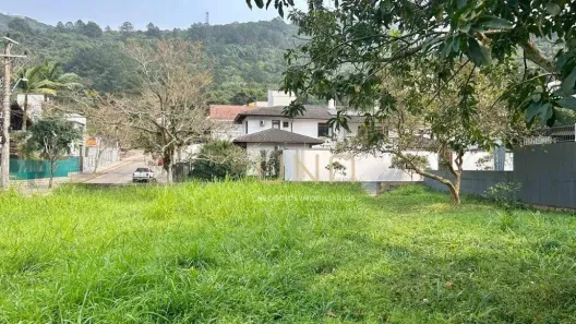Lote/Terreno à venda, 720m² no Trindade, Florianópolis