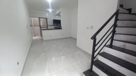 Sobrado com 2 Quartos para alugar, 62m² no Guilhermina, Praia Grande