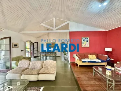 Fazenda/Sítio com 3 Quartos à venda, 234m² no Jardim do Rio Cotia, Cotia