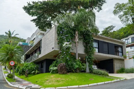 Casa com 4 Quartos à venda, 437m² no Barra, Balneário Camboriú