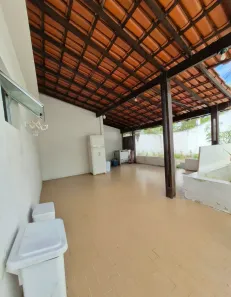 Casa com 3 Quartos à venda, 340m² no Praia da Baleia, Serra