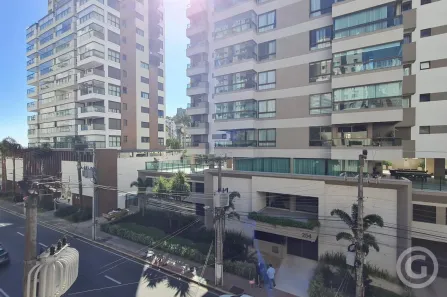 Apartamento com 3 Quartos para alugar, 175m² no Centro, Florianópolis