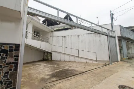 Ponto Comercial com 11 Quartos para alugar, 200m² no Vila Firmiano Pinto, São Paulo