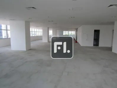 Sala Comercial para alugar, 670m² no Jardim das Acácias, São Paulo