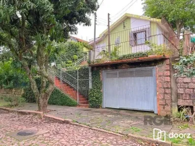 Casa com 4 Quartos à venda, 180m² no Cavalhada, Porto Alegre