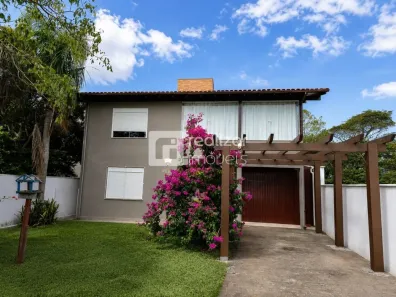 Casa com 3 Quartos para alugar, 240m² no Campeche, Florianópolis